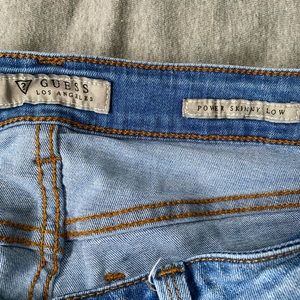 Women’s Guess skinny jeans